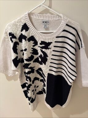 Koret Black & White Floral-Stripe Short-Sleeve Knit Sweater